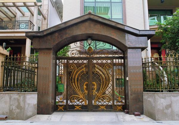 我家的大门正对阳台会怎样？大门正对阳台如何化解？大门正对阳台是属于穿煞吗？